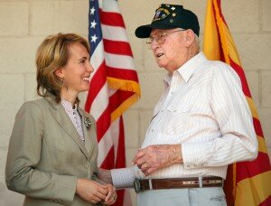 Gabrielle talks with WWII Vet Bob Berry